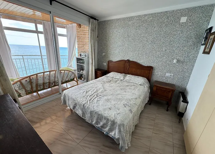 Nuria Apartamento *